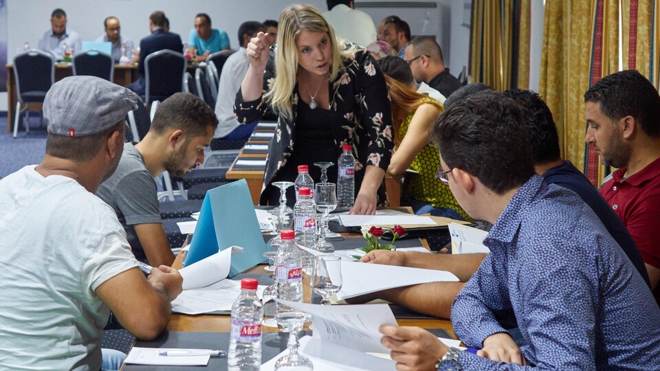 Une séance de recrutement de travailleurs en Tunisie