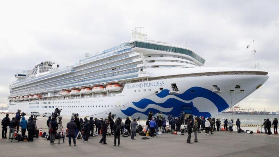 Le bateau de croisière Diamond Princess, ancré au port de Yokohama au sud de Tokyo.