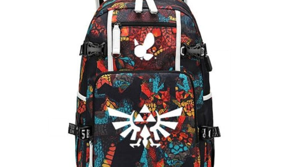Un sac à dos orange et noir avec des motifs du personnage de jeux vidéo Zelda.