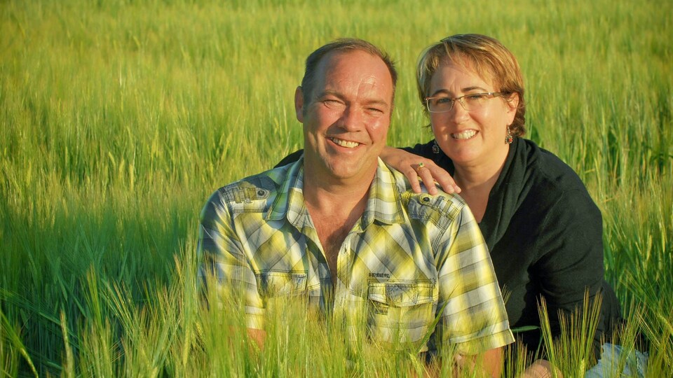 Marcel Rheault et Mireille Morin, propriétaires de la distillerie Rheault à Hearst.