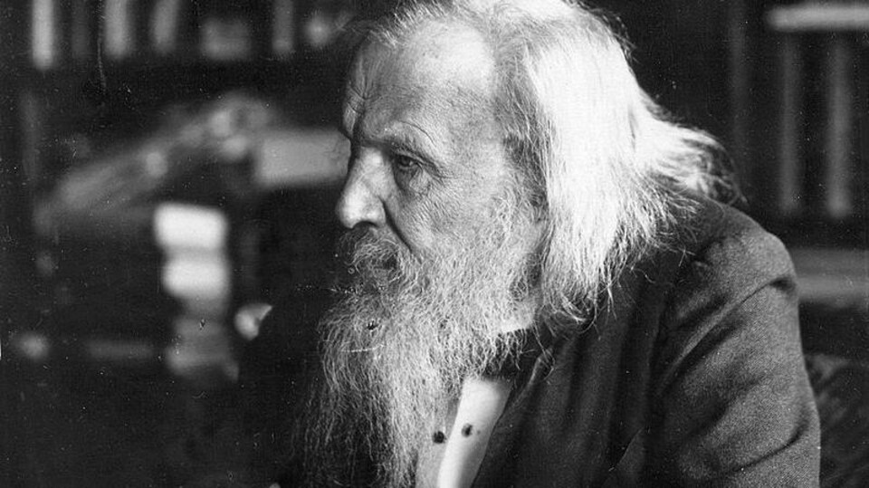Le père du tableau périodique, Dmitri Mendeleev.