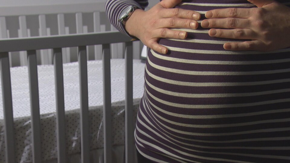 Vendre d'une femme enceinte