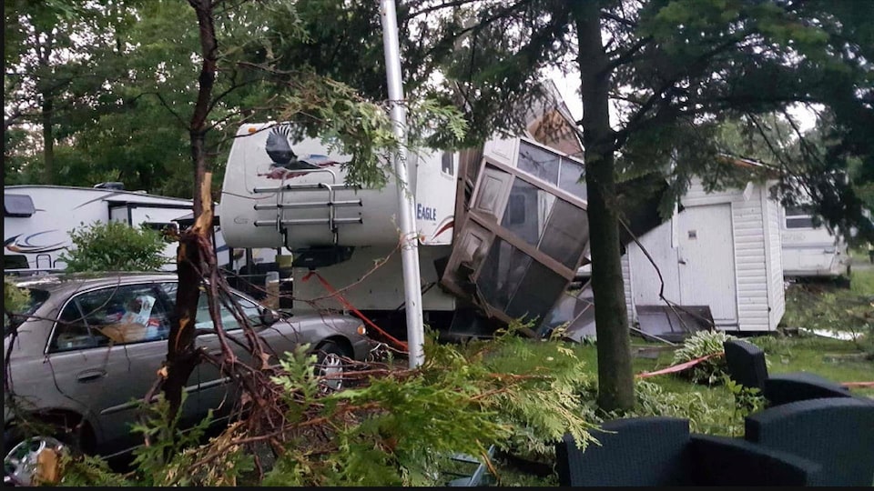 Une tornade a frappé SaintRochdel'Achigan, confirme Environnement