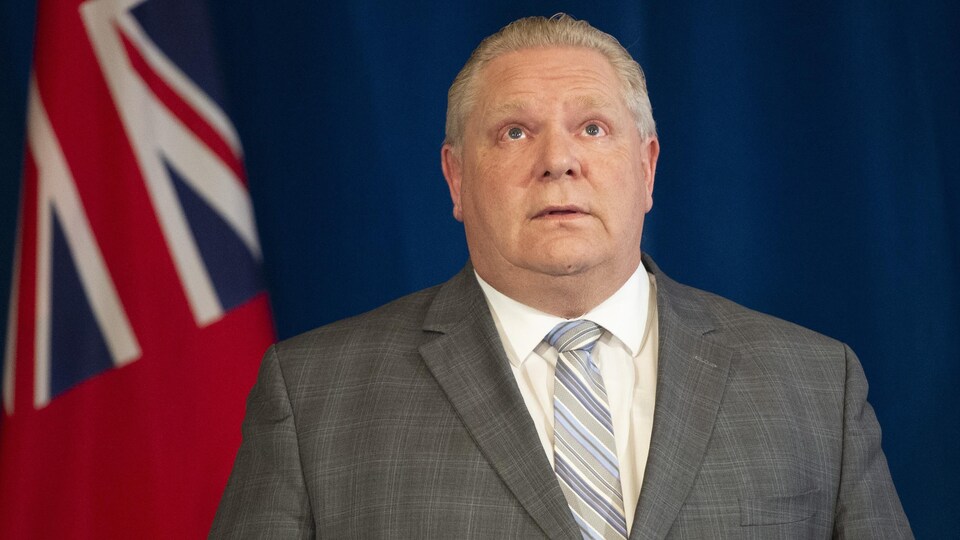 Doug Ford avait du mal à retenir ses larmes pendant sa conférence de presse quotidienne.