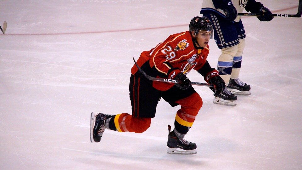 L'ailier droit Nathan Légaré