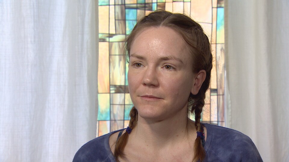 Cassidy Armstrong, devant la caméra.
