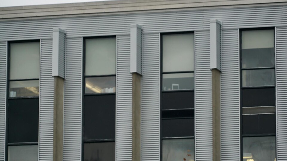Les fenêtres d'une école