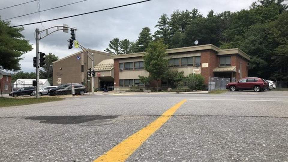 L'École Sainte-Élisabeth en été.