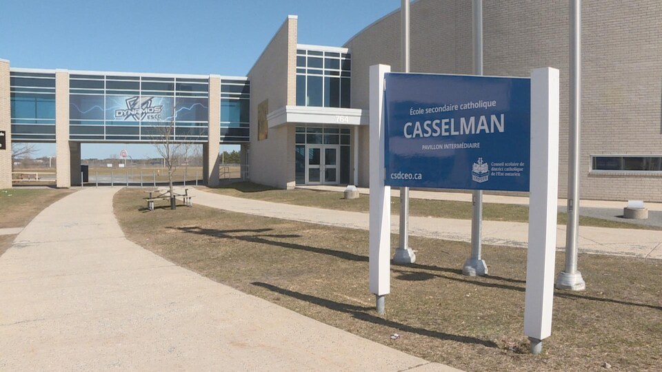 L’École secondaire catholique de Casselman ferme temporairement ses