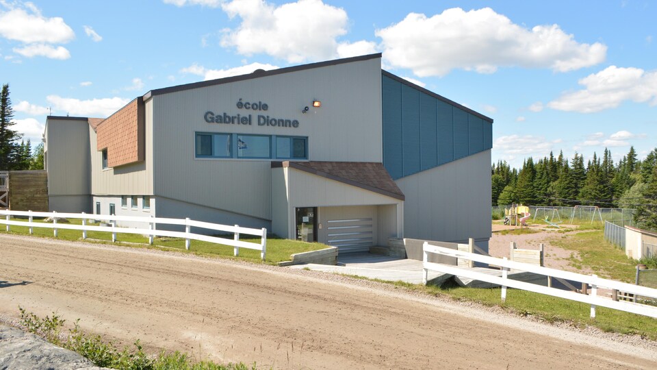 TêteàlaBaleine veut accueillir deux familles ukrainiennes Radio