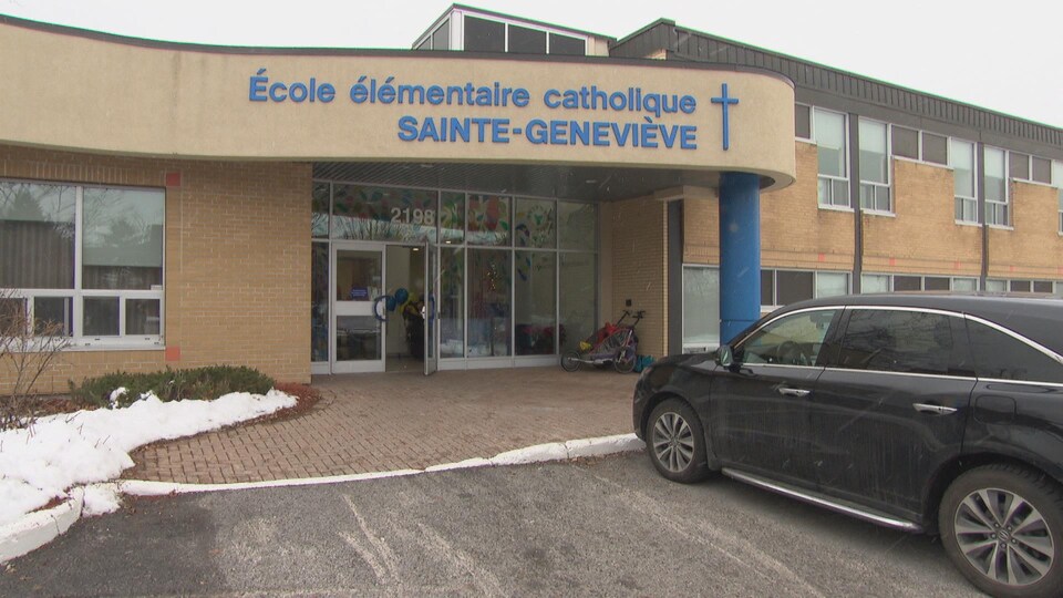 C'était jour de fête à l'École SainteGeneviève à Ottawa RadioCanada.ca