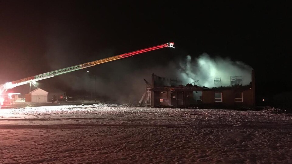 L'édifice D'Énergie NB à Bouctouche Détruit Par Un Incendie | Radio ...