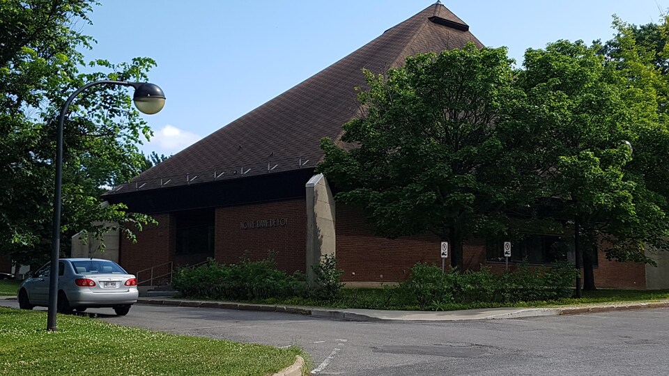 Deux églises mises en vente à SainteFoy ICI RadioCanada.ca