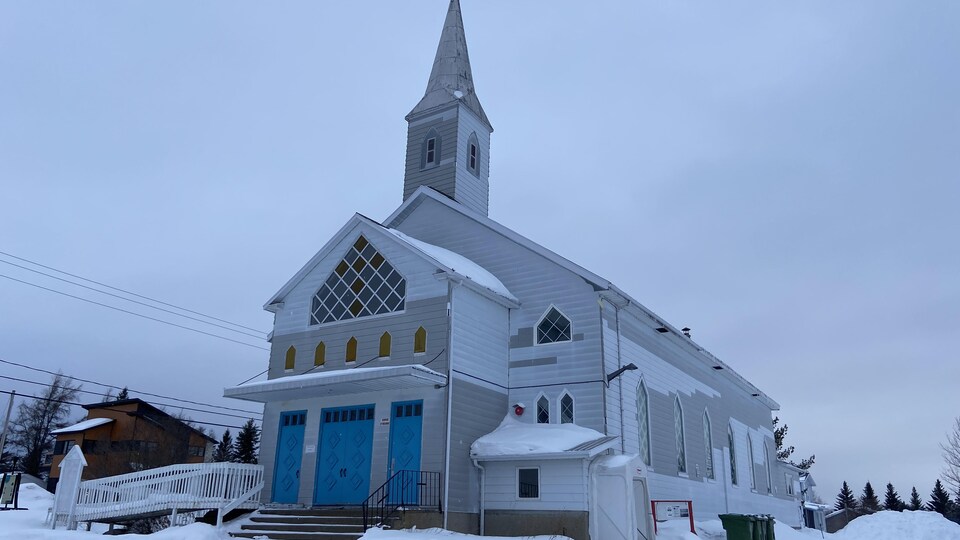 Une église en hiver