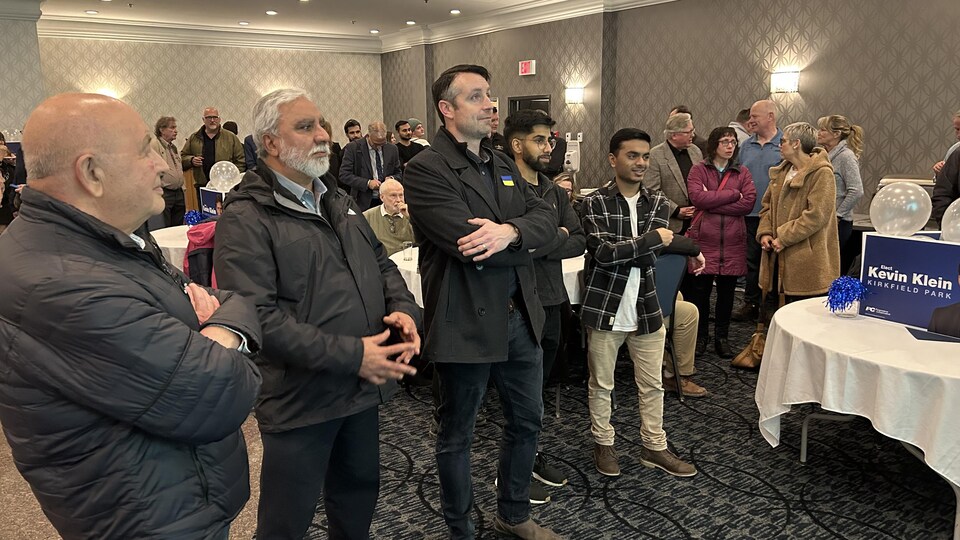 Kevin Klein remporte l’élection partielle de Kirkfield Park, à Winnipeg