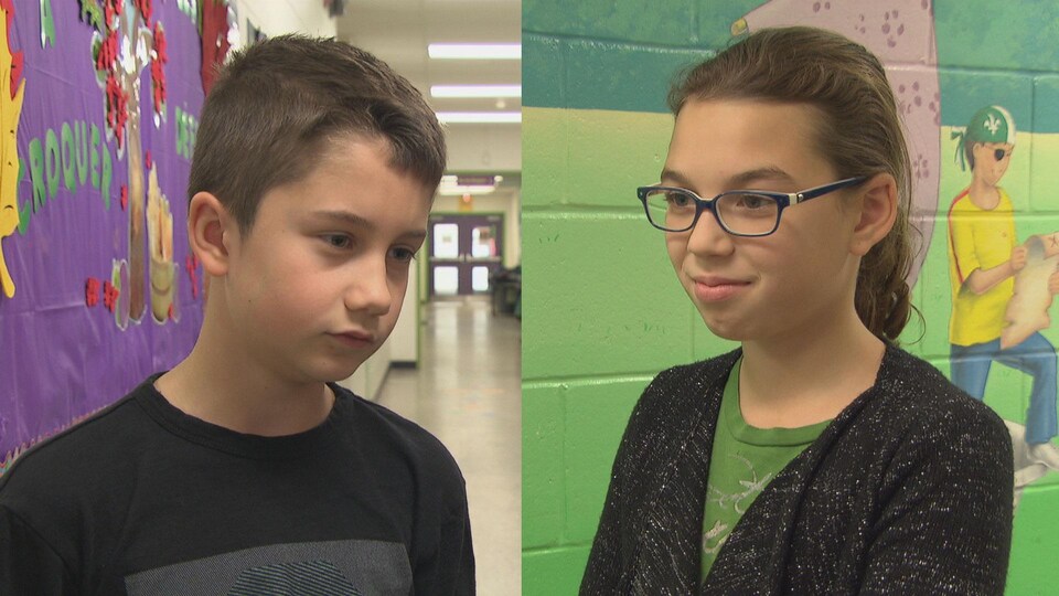 Photo de deux élèves de l'école St-Guillaume à Ottawa