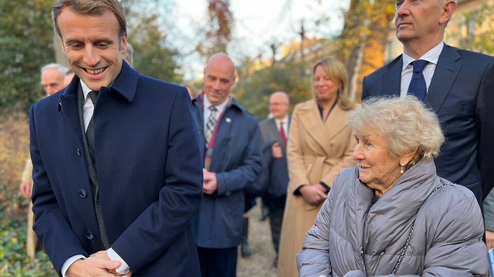 Emmanuel Macron et Antonine Maillet. 