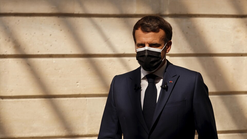 Portrait d'Emmanuel Macron.