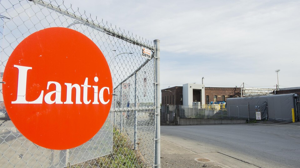 Une raffinerie de Sucre Lantic.