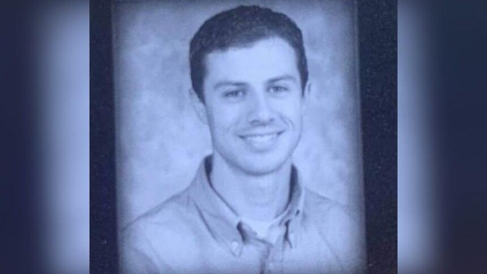 Aaron Benneweis.
