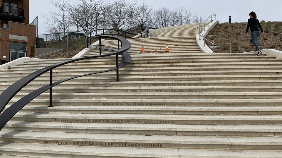 L'escalier monumental du centre-ville de Trois-Rivières.