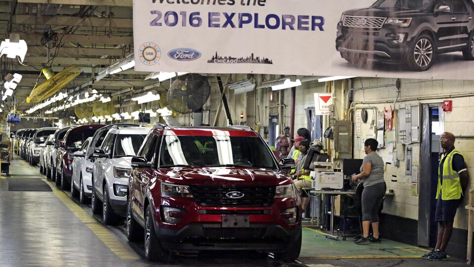 Une chaîne de montage d'une usine Ford de Chicago.
