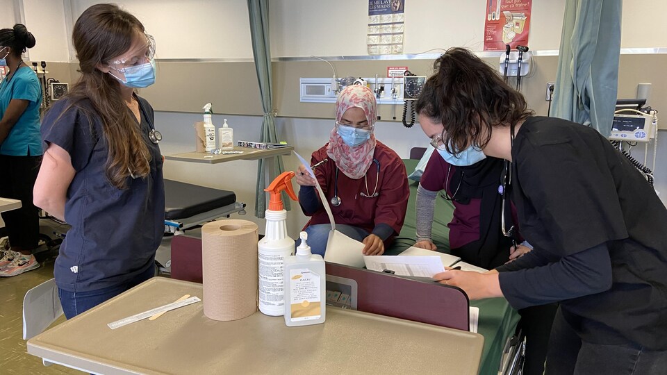 Un groupe d'étudiantes en sciences infirmières.