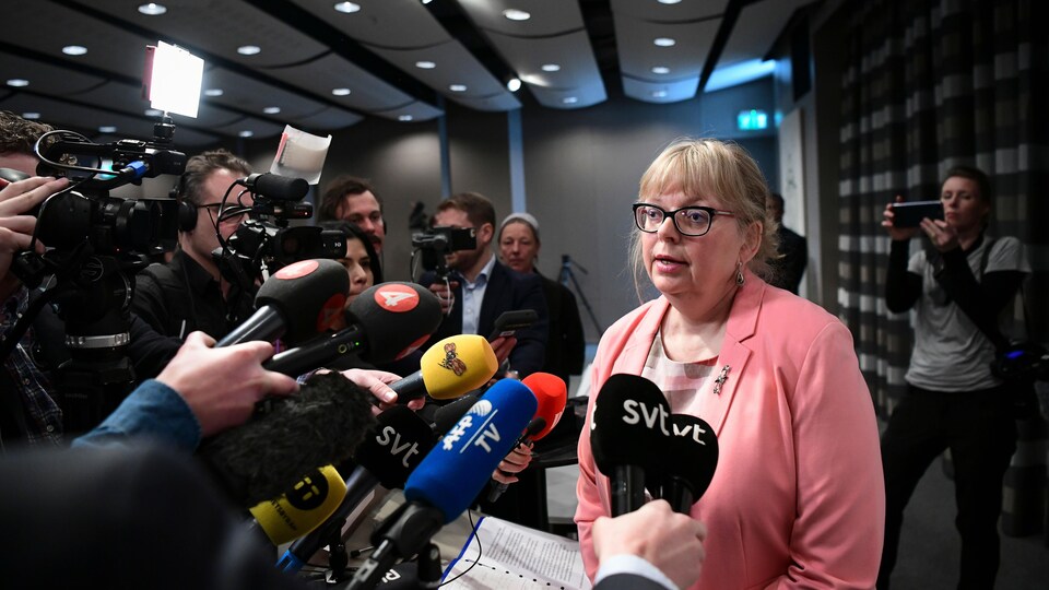 Justice. Réouverture de l'enquête suédoise pour viol contre Julian Assange The Guardian Justice. Réouverture de l'enquête suédoise pour viol contre Julian Assange The Guardian