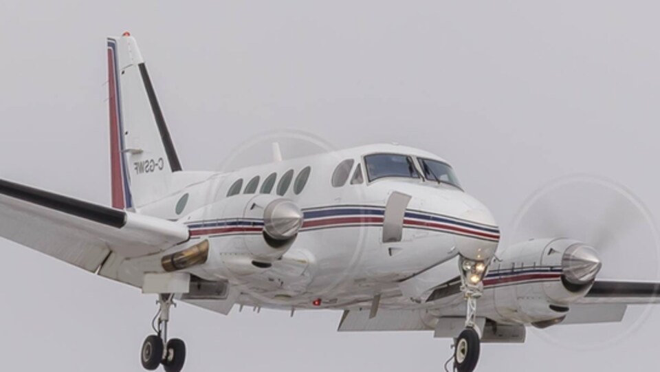 Beechcraft King Air B-100