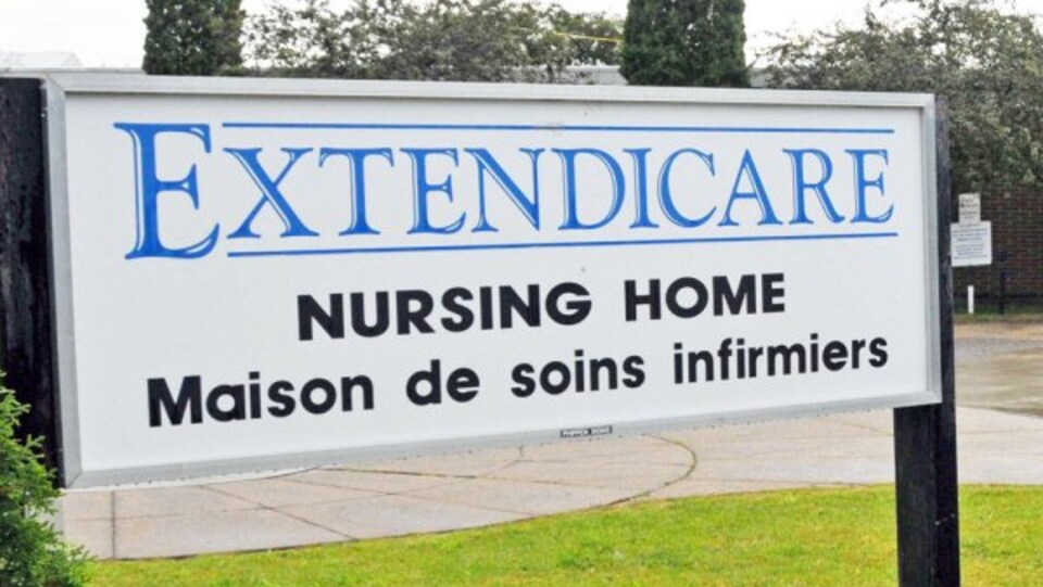 Un panneau devant le foyer Extendicare de Temiskaming Shores.