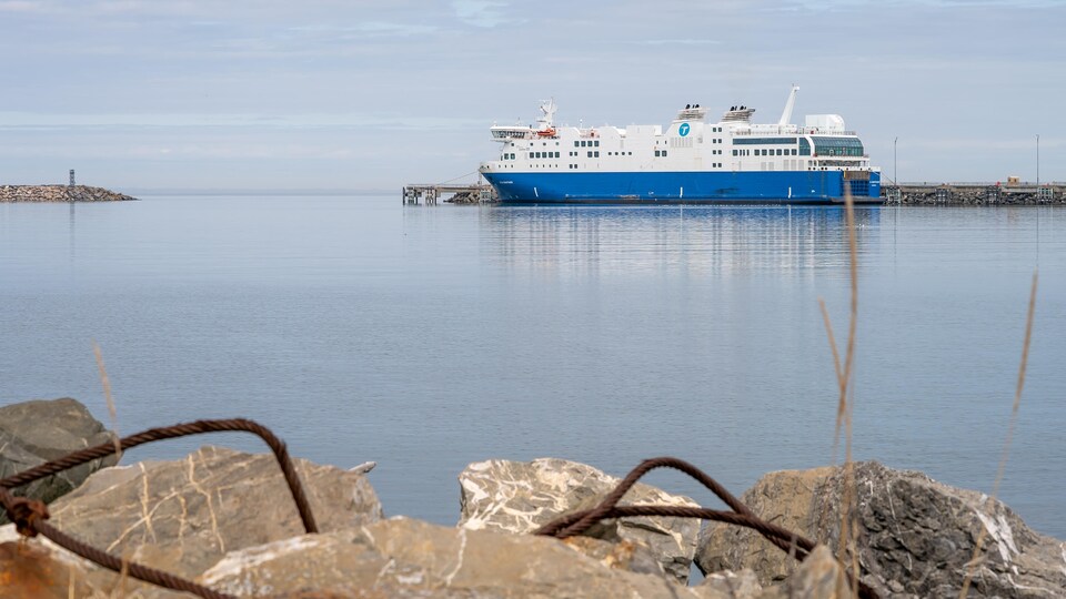 Le traversier F.-A.-Gauthier, au quai de Matane.