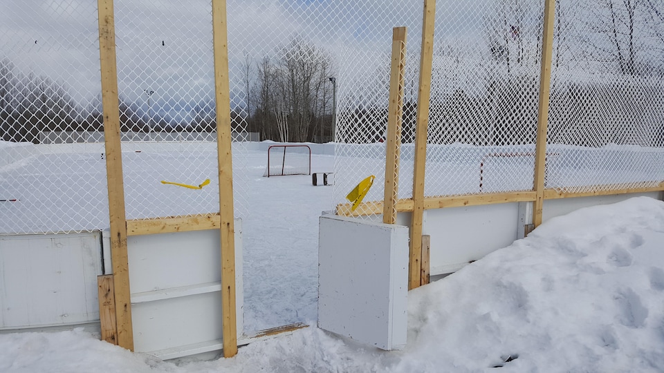 Une patinoire à Saguenay.