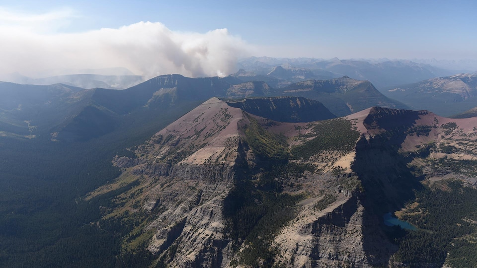 Un feu force l'évacuation du parc national des Lacs-Waterton.