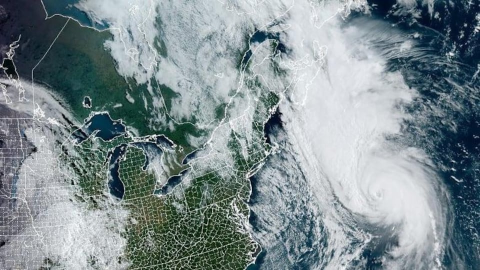 Une photo satellite de l'ouragan Fiona.