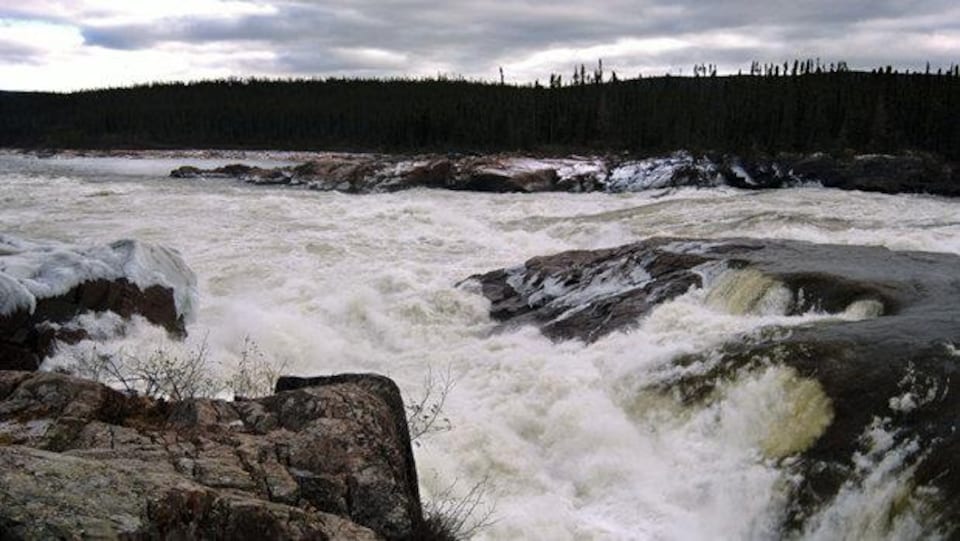 Le fleuve Chruchill est source de discorde entre Terre-Neuve-et-Labrador et le Québec depuis la signature du contrat de la centrale de Churchill Falls, en 1969.