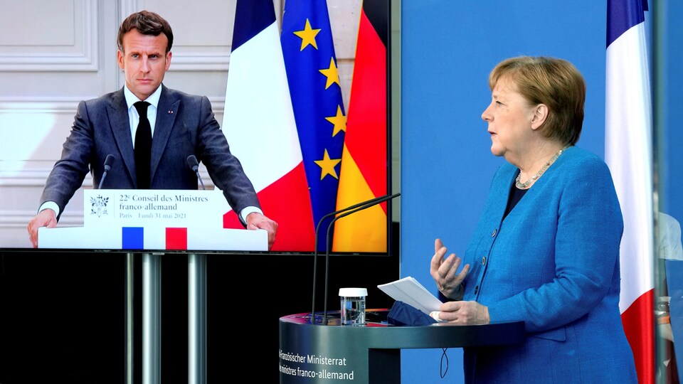 Emmanuel Macron et Angela Merkel.