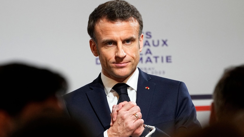 Portrait d'Emmanuel Macron.
