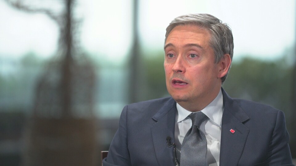 Le ministre François-Philippe Champagne, en entrevue aux Coulisses du pouvoir.