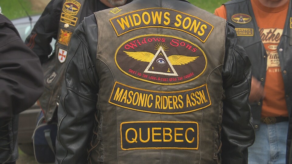 Les francs-maçons seraient environ 5000 membres au Québec.