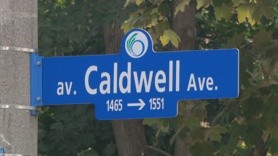 Un panneau de l'avenue Caldwell.