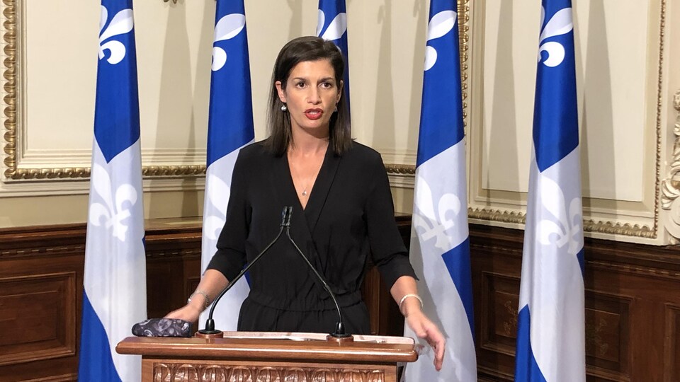 Geneviève Guilbault, en point de presse, mercredi.
