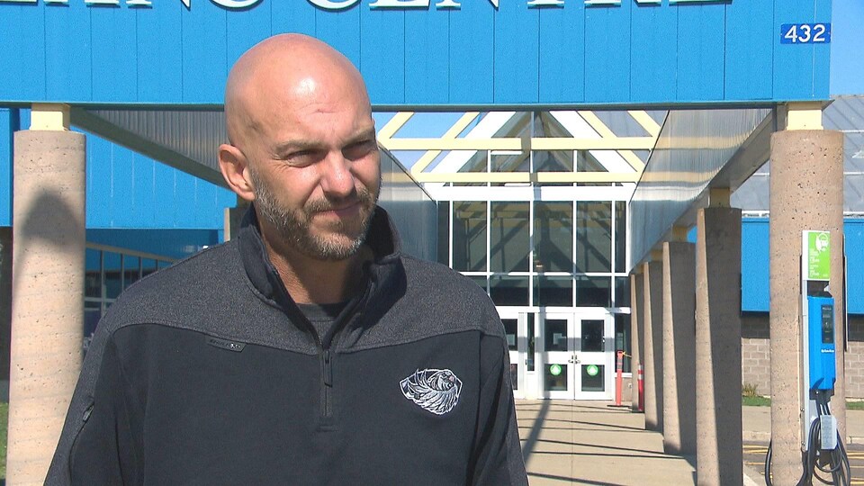 Une première patinoire de l’UNIplex de Dieppe ouverte le 13 octobre