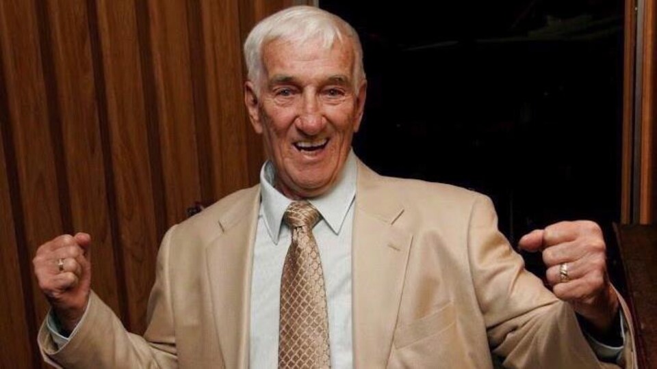 Un Veuf De 92 Ans Est Inonde De Cartes De Souhaits Radio Canada Ca