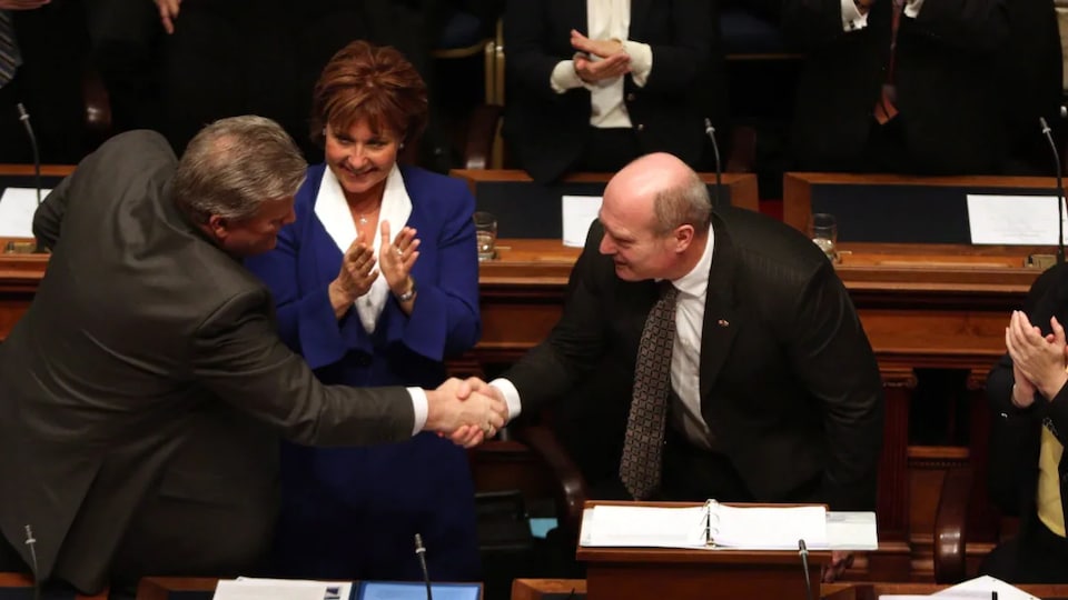 Rich Coleman, Christy Clark et Mike Dejong.