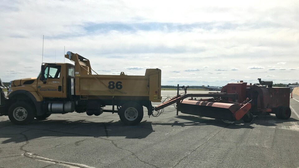 300 000 pour de l'achat d'équipement à l'aéroport de RouynNoranda