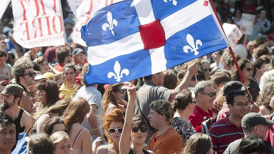Manifestation à Montréal dans le cadre de la grève étudiante de 2012.