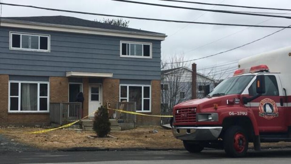 Trois personnes ont péri dans l'incendie de cette résidence le 3 mars à Lower Sackville.