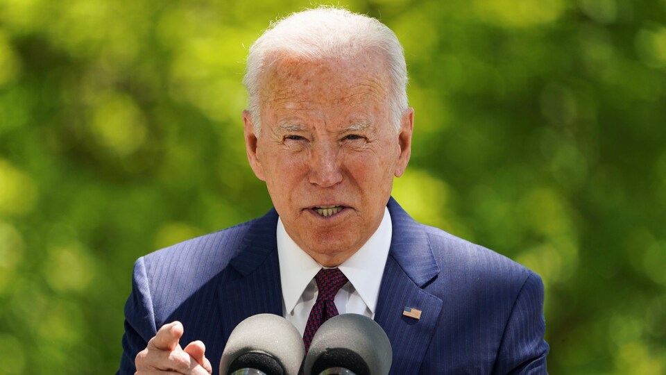 Joe Biden pendant une allocution à l'extérieur de la Maison-Blanche. 