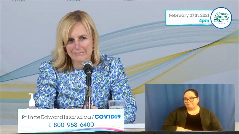 Heather Morrison en conférence de presse.
