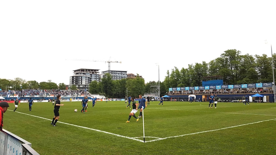 Un match des Wanderers à Halifax contre le Cavalry FC.